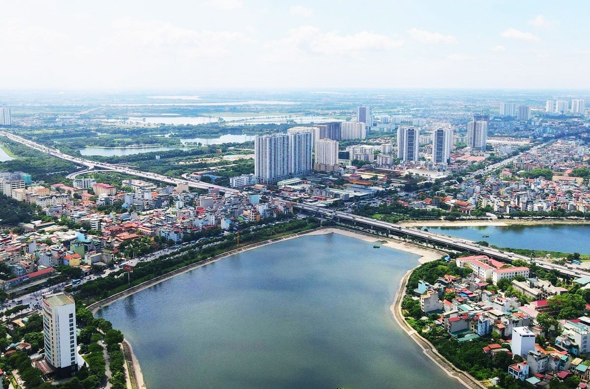 Việc hoàn thiện cơ sở dữ liệu đất đai được kỳ vọng sẽ tạo bước đột phá trong quản lý tài nguyên, nâng cao tính minh bạch, hiệu quả và thúc đẩy mạnh mẽ tiến trình xây dựng chính quyền số tại Thủ đô. Ảnh: N. Quang.