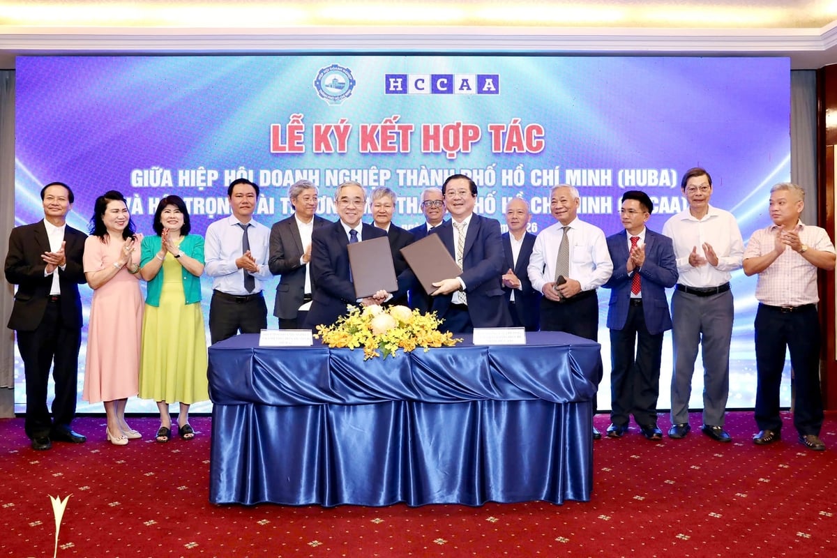 Huba và HCCAA ký kết hợp tác nhằm hỗ trợ pháp lý cho cộng đồng doanh nghiệp. Ảnh: Nguyễn Thủy.