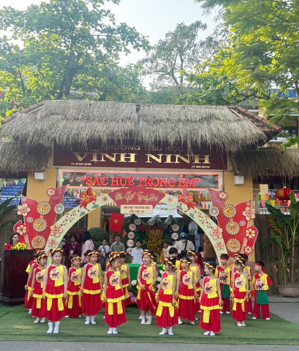 Học sinh được tham gia nhiều hoạt động, trải nghiệm ý nghĩa. Ảnh: Văn Dinh.