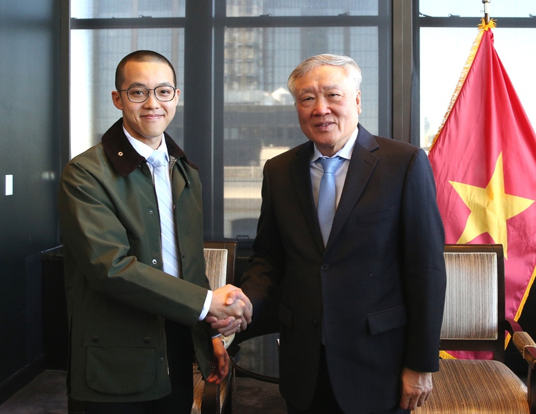 Phó Thủ tướng Thường trực Chính phủ Nguyễn Hòa Bình tiếp lãnh đạo Pendle. Ảnh: VGP/Nguyễn Hoàng.