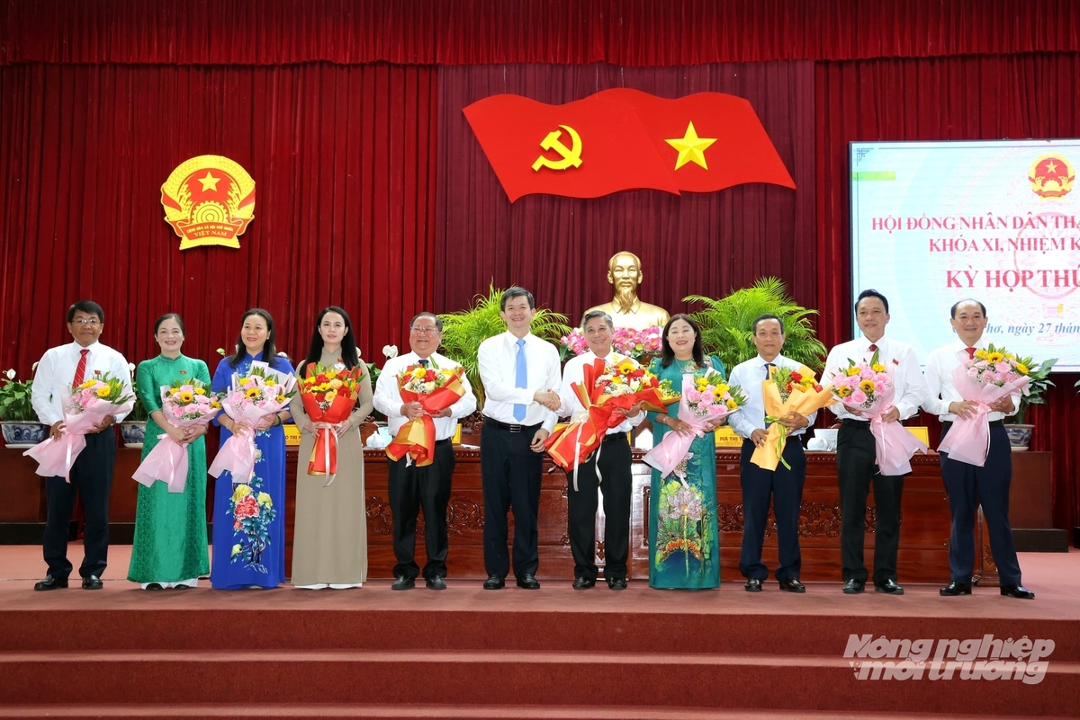 HĐND TP Cần Thơ khóa XI, nhiệm kỳ 2026-2031 ra mắt. Ảnh: Minh Trung.