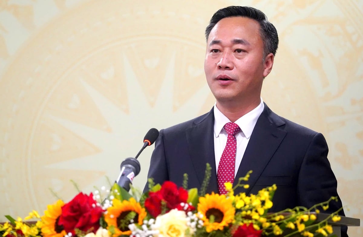 Ông Nguyễn Việt Hùng, Phó Bí thư Tỉnh ủy, đã được bầu giữ chức Chủ tịch UBND tỉnh Khánh Hòa. Ảnh: N.Hoàng.