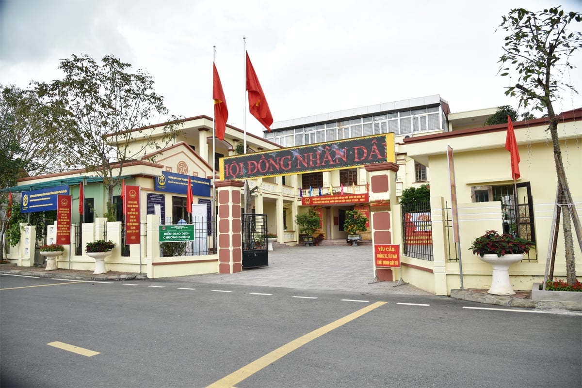 Trụ sở HĐND - UBND xã Chương Dương. Ảnh: Nguyễn Hà.