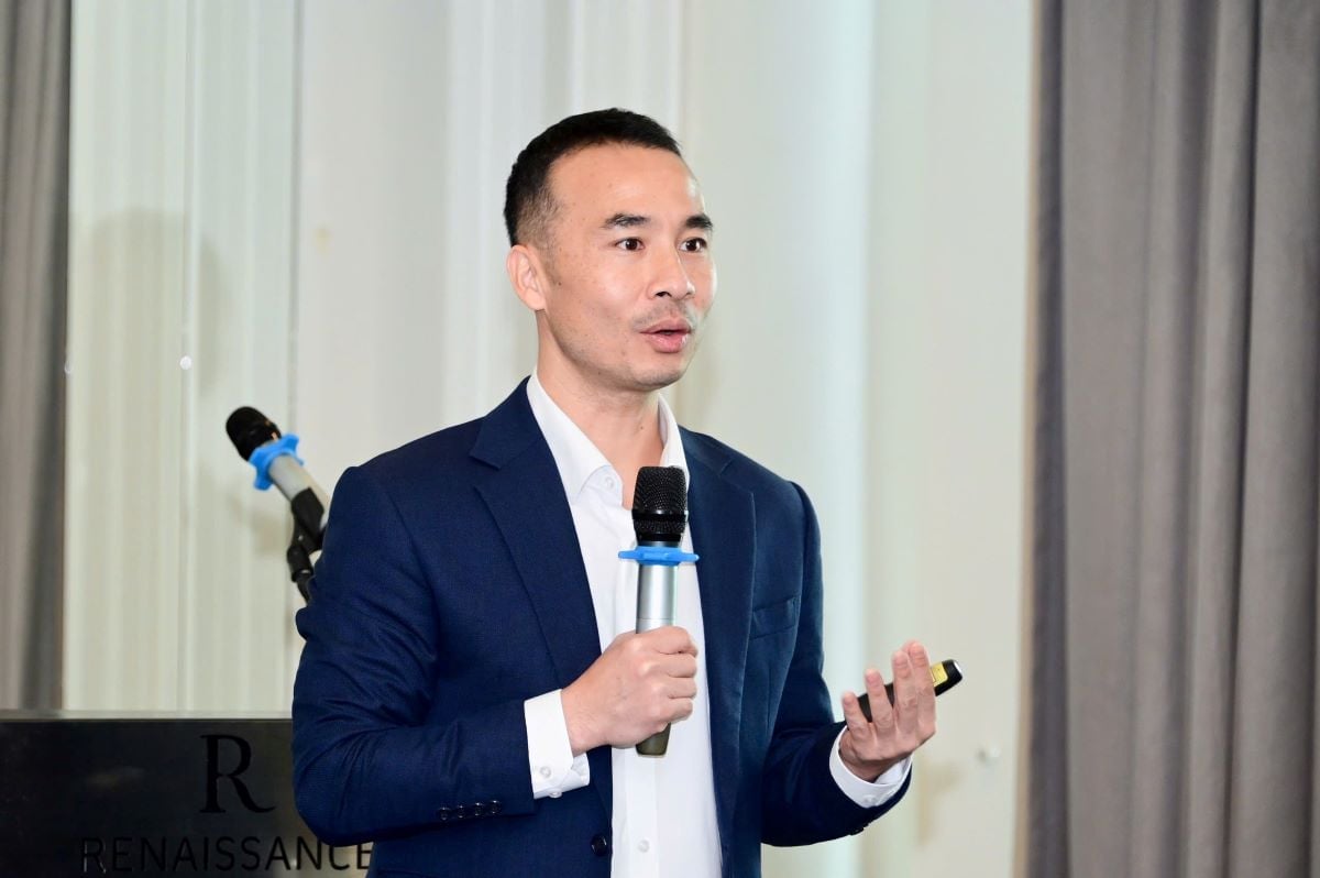 Ông Bạch Dương - Tổng giám đốc Batdongsan.com.vn phân tích về xu hướng của thị trường bất động sản. Ảnh: Thục Vy.