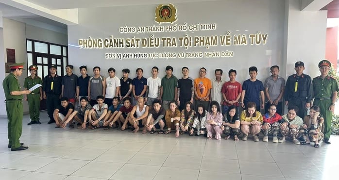 26 đối tượng trong đường dây ma tuý bị bắt giữ. Ảnh: Công an TP.HCM.