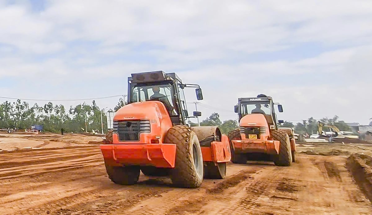 Cao tốc Quy Nhơn - Pleiku đang đẩy nhanh tiến độ thi công. Ảnh: Tuấn Anh.