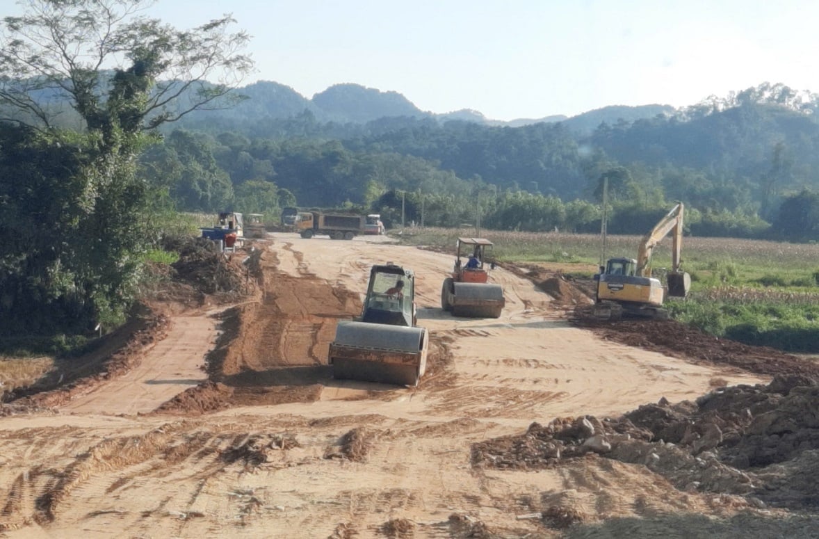Lạng Sơn sẽ xử lý tình trạng trục lợi chính sách bồi thường, hỗ trợ, tái định cư tại các dự án. Ảnh: Hoàng Nghĩa.