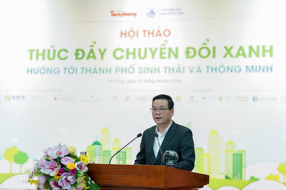 Ông Nguyễn Hồng Quang, Phó Cục trưởng Cục Môi trường, Bộ NN-MT nhấn mạnh chuyển đổi xanh ở đô thị có ý nghĩa hết sức quan trọng. Ảnh: L.A.