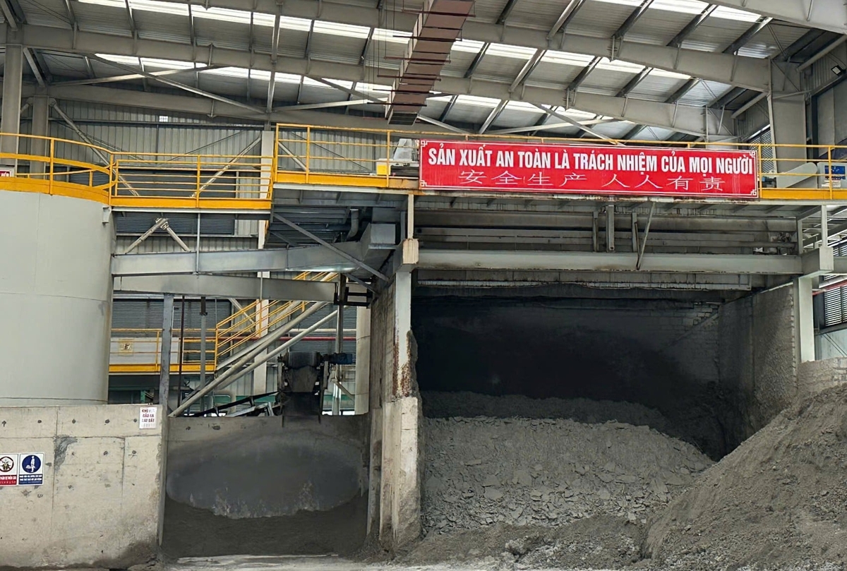 Một góc Nhà máy Điện rác Phú Sơn. Ảnh: Nguyễn Hoàng.