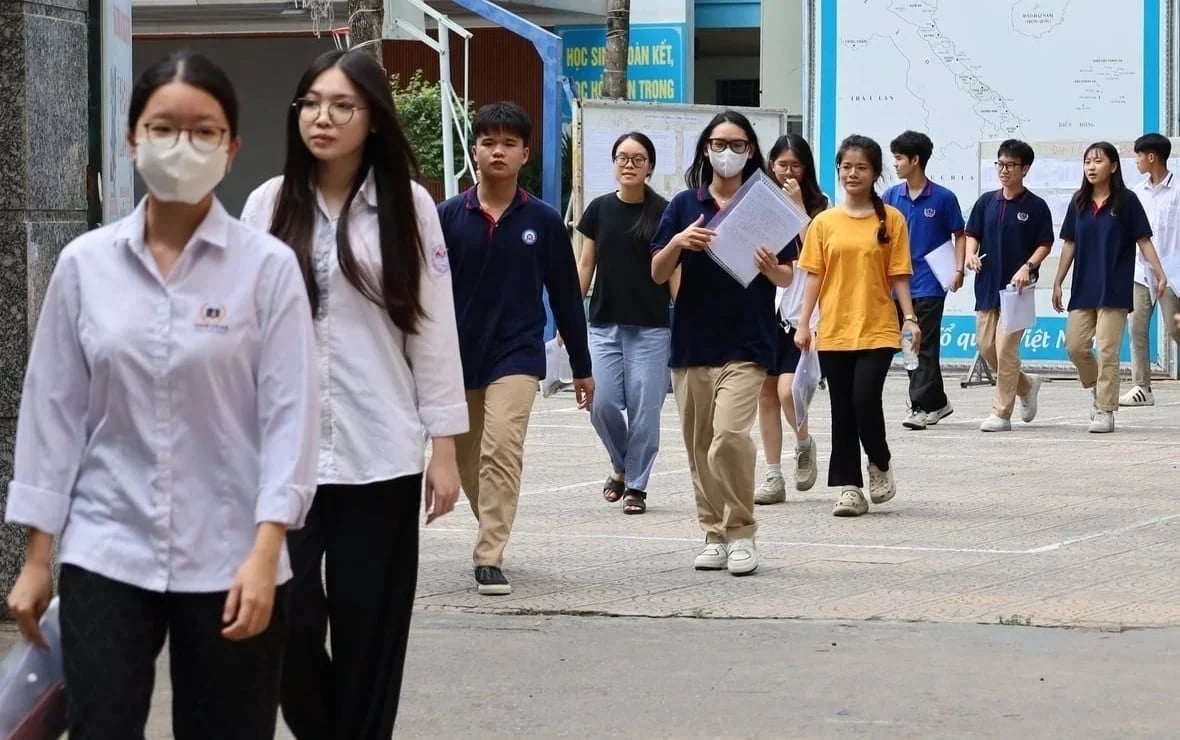 Học sinh tham dự kỳ thi tốt nghiệp THPT năm 2025. Ảnh: Hoàng Hiền.