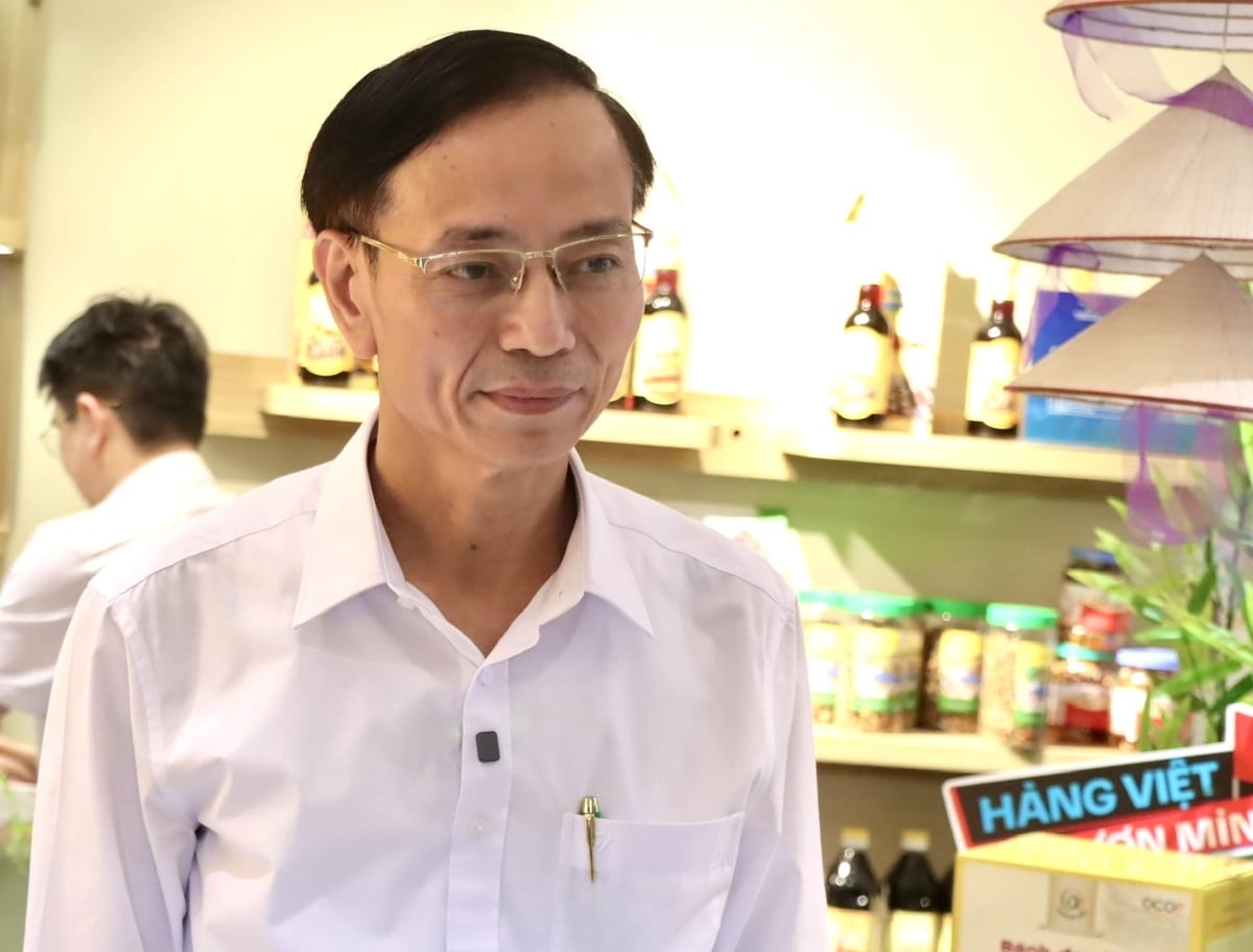 Ông Lê Trung Phước, Giám đốc Sở Công Thương tỉnh Hà Tĩnh tại sự kiện Sức sống hàng Việt. Ảnh: Bá Trung.