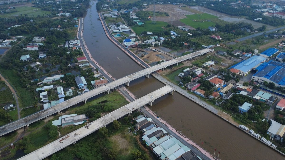 Tây Ninh tính phương án cưỡng chế gỡ 'nút thắt' đường tỉnh 830E. Ảnh: T.T.
