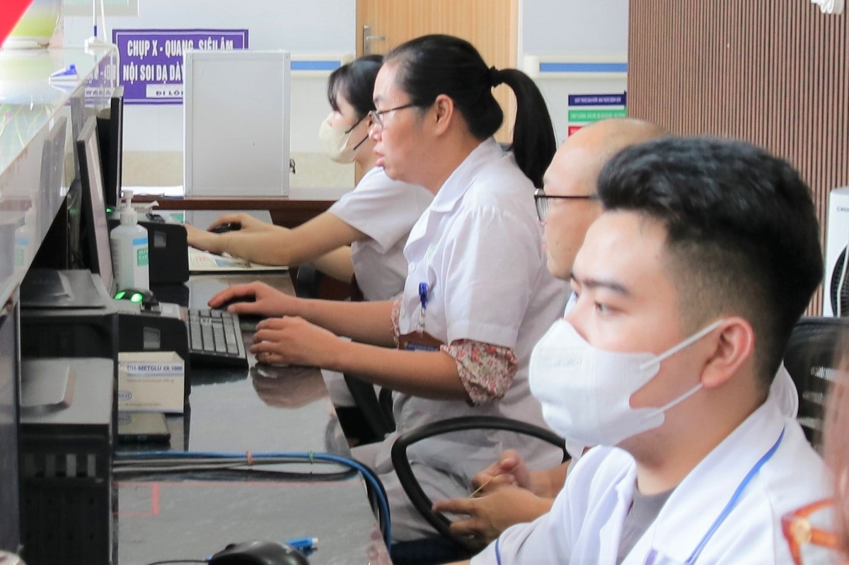 Sở Y tế Hà Nội yêu cầu các đơn vị thực hiện nghiêm chế độ báo cáo nhanh, kịp thời phản ánh tình hình khám chữa bệnh... Ảnh: SYT.