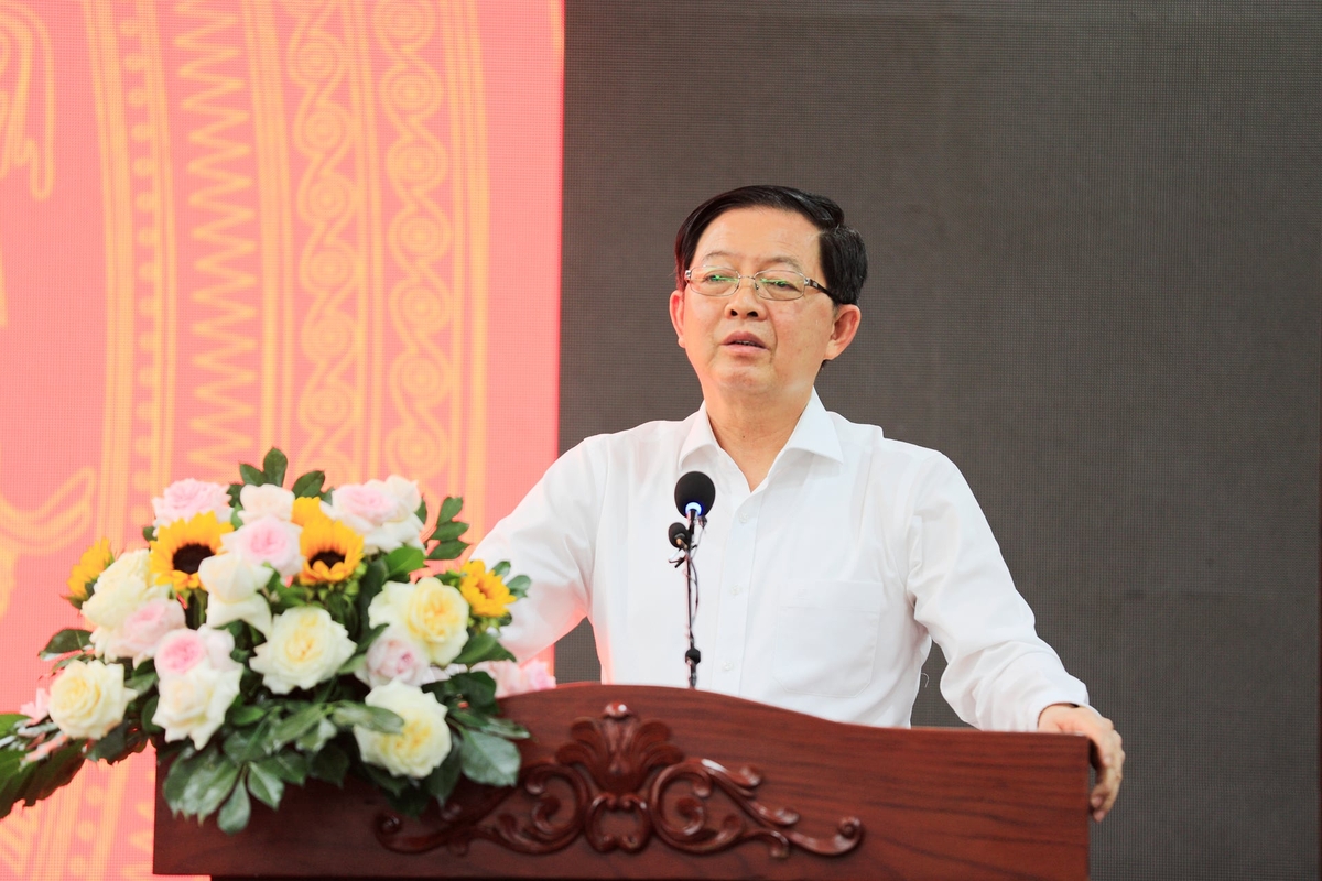 Deputy Prime Minister Ho Quoc Dung delivers directive remarks at the conference. Photo: Nguyen Thuy.