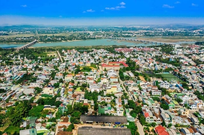 Tỉnh Quảng Ngãi kỳ vọng, nguồn thu tiền sử dụng đất sẽ tăng vào thời gian tới. Ảnh: QT.