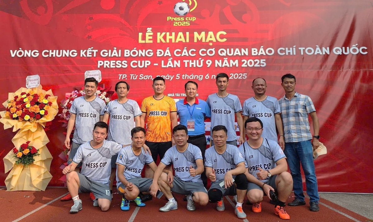 Đội bóng Báo Nông nghiệp và Môi trường. Ảnh: Ánh Dương.