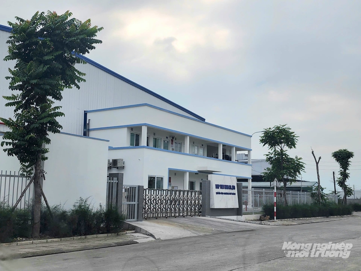 Công ty TNHH Đức Nhuận Phát Việt Nam phải tạm đình chỉ hoạt động để hoàn thiện các thủ tục về môi trường. Ảnh: Cường Vũ. 