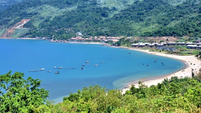 Đà Nẵng hướng tới mục tiêu giữ gìn Sơn Trà và các bãi biển sạch đúng nghĩa, phát triển du lịch xanh và thân thiện với môi trường. Ảnh: L.A.