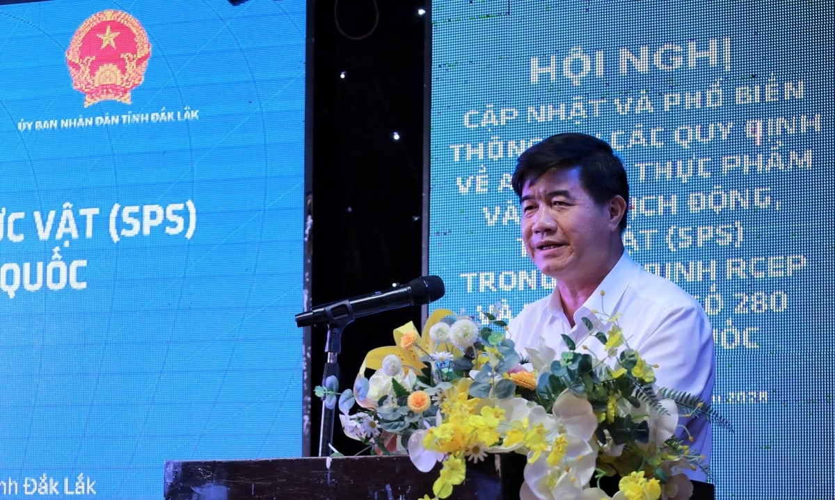 Phó Chủ tịch UBND tỉnh Đắk Lắk Nguyễn Thiên Văn phát biểu khai mạc hội nghị. Ảnh:&nbsp;Phương Chi.