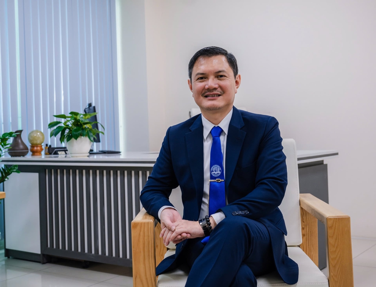 PGS.TS Nguyễn Tất Toàn giữ chức Hiệu trưởng Trường Đại học Nông Lâm. Ảnh: N.L.