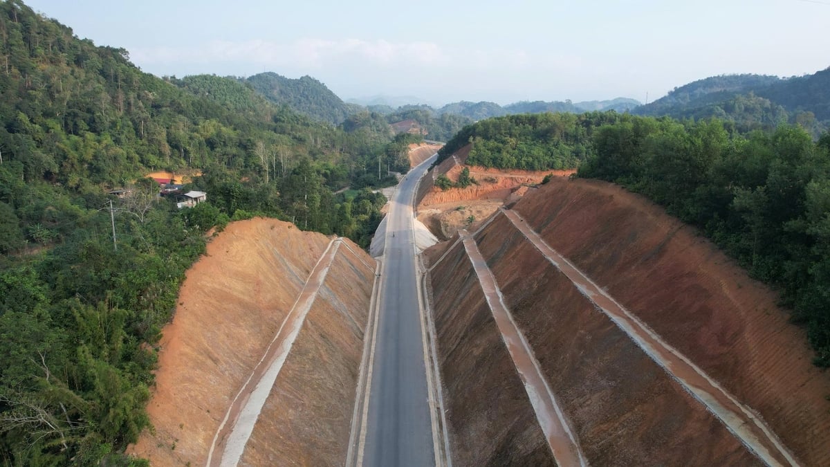 Thái Nguyên tập trung nguồn lực đầu tư công phát triển hệ thống giao thông đồng bộ, hiện đại. Ảnh: Ngọc Tú.