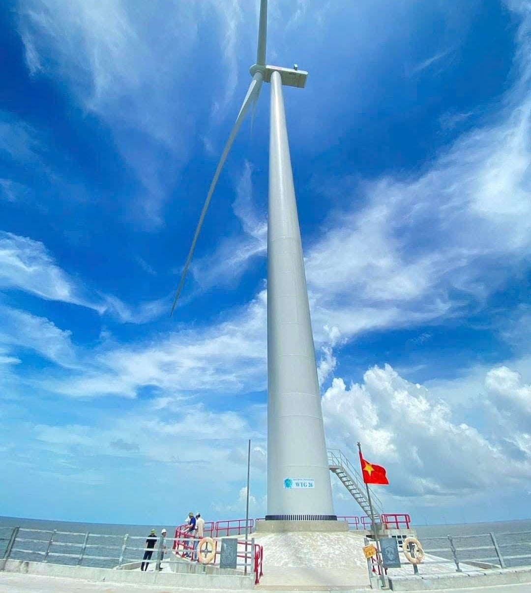 During the 2021-2025 period, Ca Mau province has put 16 wind power plants into commercial operation. Photo: Trong Linh.