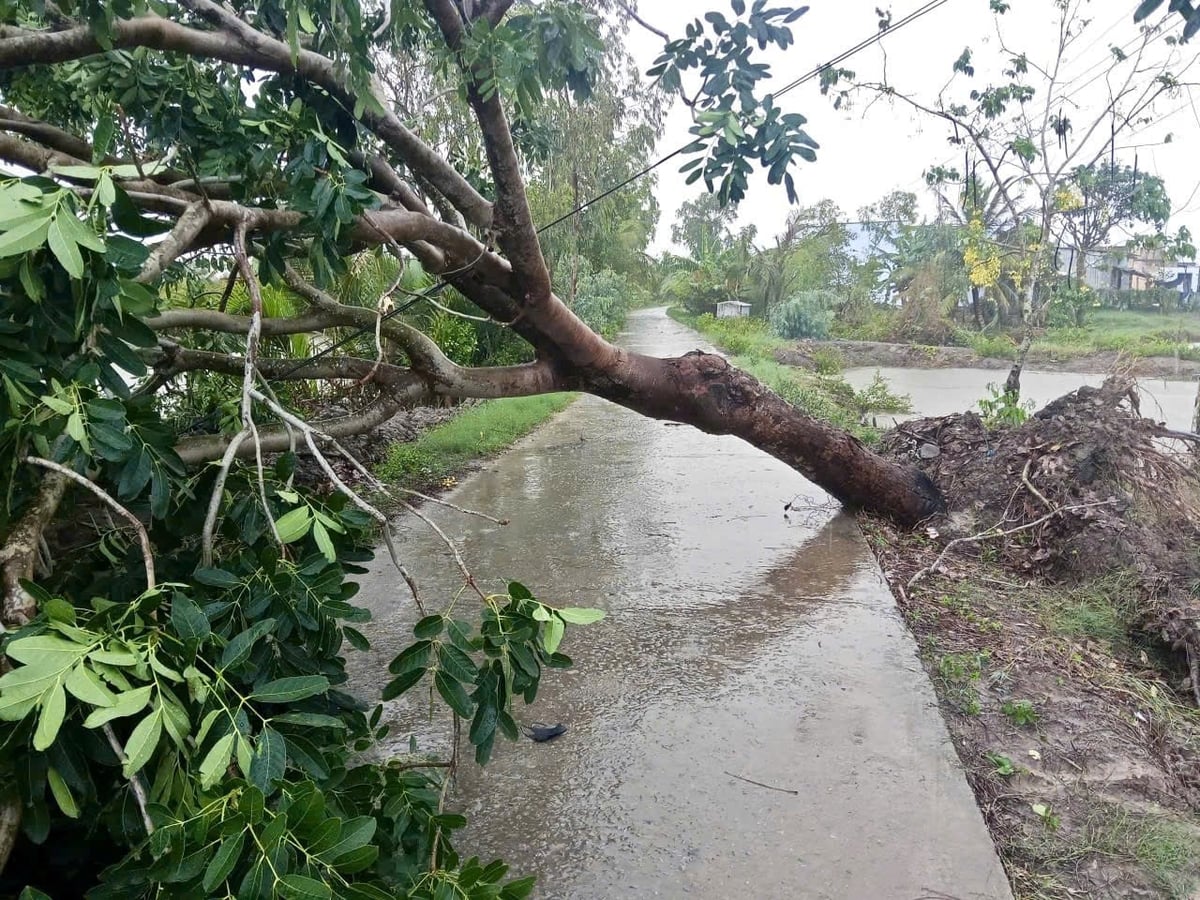 Nhiều tuyến đường giao thông bị ảnh hưởng. Ảnh: Ban CHQS phường Giá Rai.