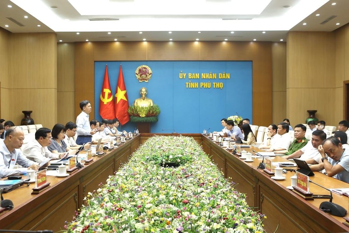Phó Chủ nhiệm Ủy ban Khoa học, Công nghệ và Môi trường Tạ Đình Thi phát biểu kết luận cuộc làm việc. Ảnh: Khương Trung.