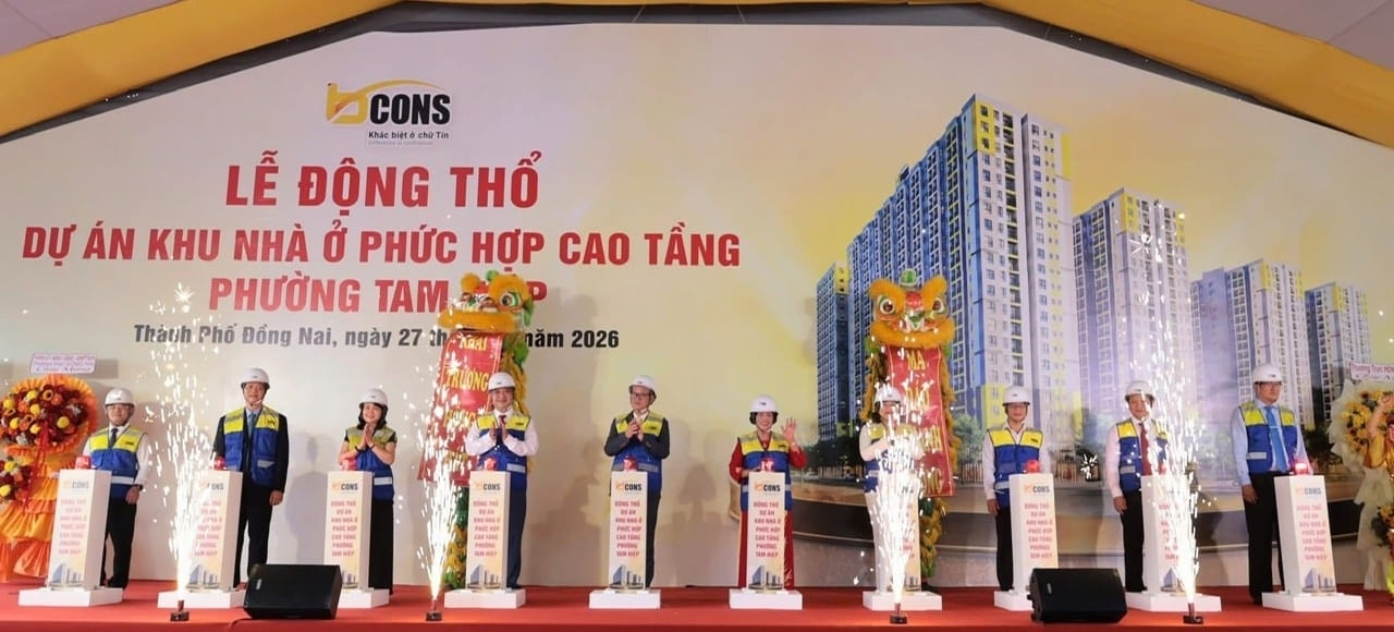 Nghi thức động thổ Dự án Khu nhà ở phức hợp cao tầng. Ảnh: Tập đoàn Bcons.