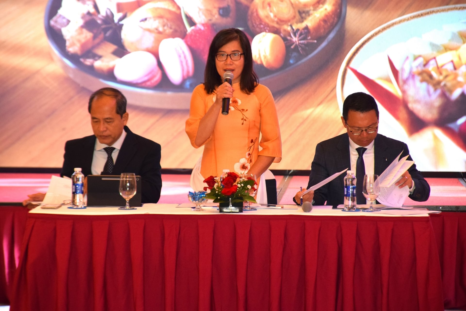 Bà Nguyễn Thị Kim Chung, Phó Giám đốc Sở Văn hóa, Thể thao và Du lịch Gia Lai, phát biểu tại chương trình. Ảnh: V.Đ.T.