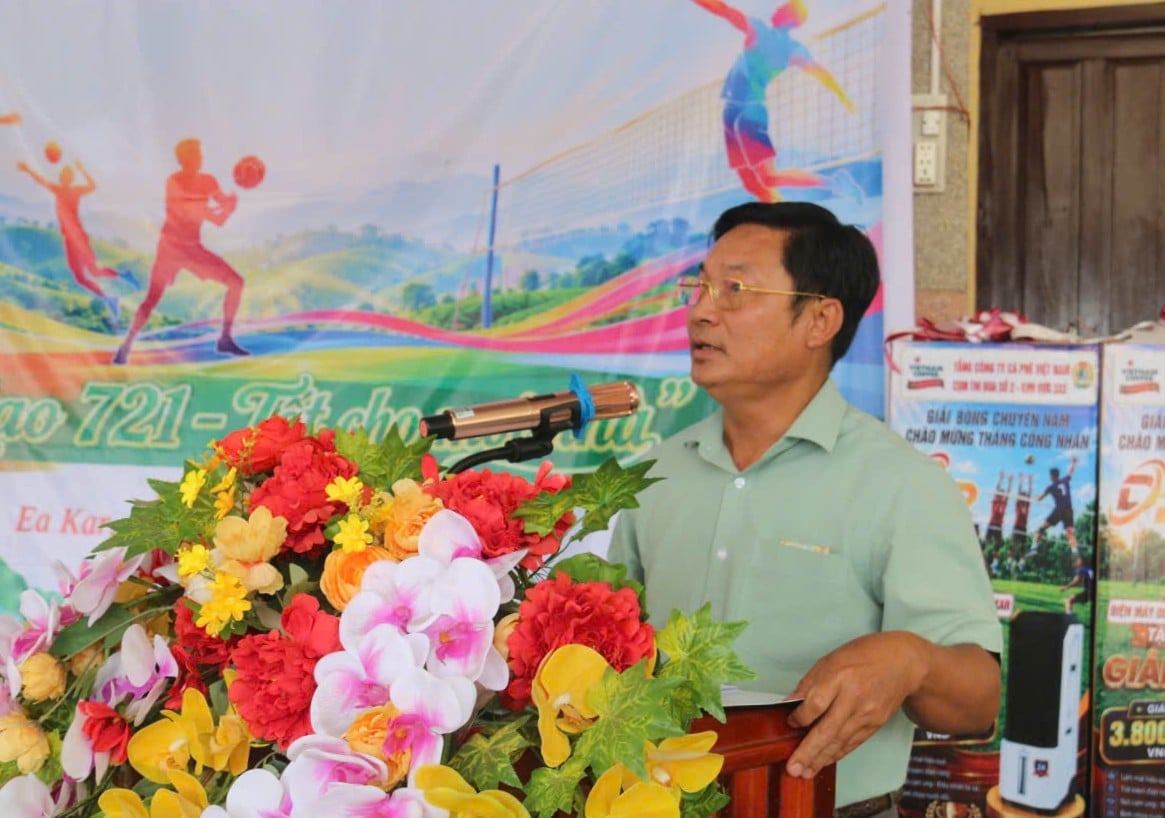 Ông Nguyễn Trung Kiên, Phó Tổng Giám đốc - Chủ tịch Công đoàn Tổng Công ty Cà phê Việt Nam phát biểu tại lễ khai mạc. Ảnh: Ngọc Thăng.