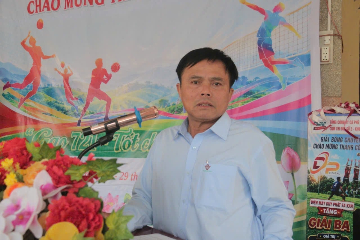 Ông Nguyễn Đình Quân, Phó Giám đốc, Chủ tịch Công đoàn cơ sở Công ty TNHH MTV Cà phê 721, Trưởng Ban tổ chức giải phát biểu tại lễ khai mạc. Ảnh: Ngọc Thăng.