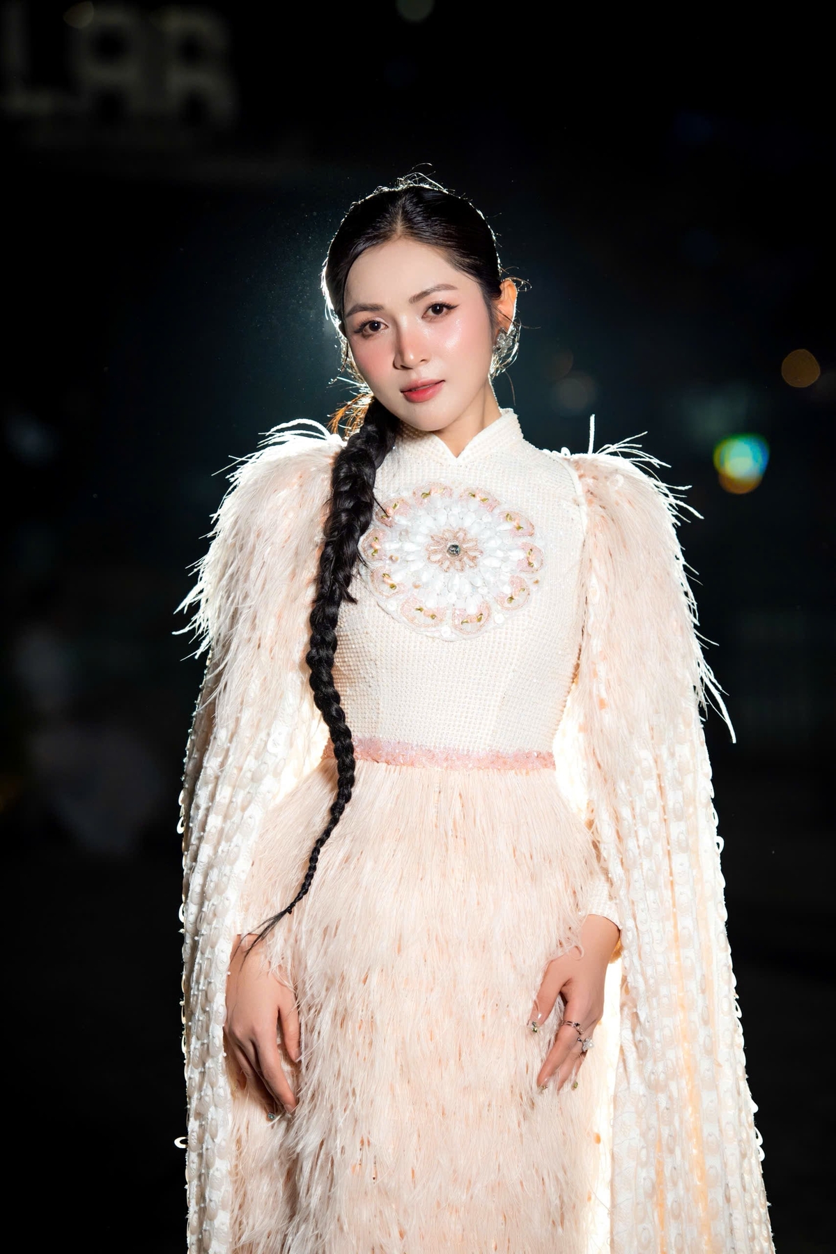 Nghệ sĩ Duyên Quỳnh sẽ trình diễn bản hit 'Việt Nam tự hào tiếp bước tương lai'. Ảnh: NNCC.