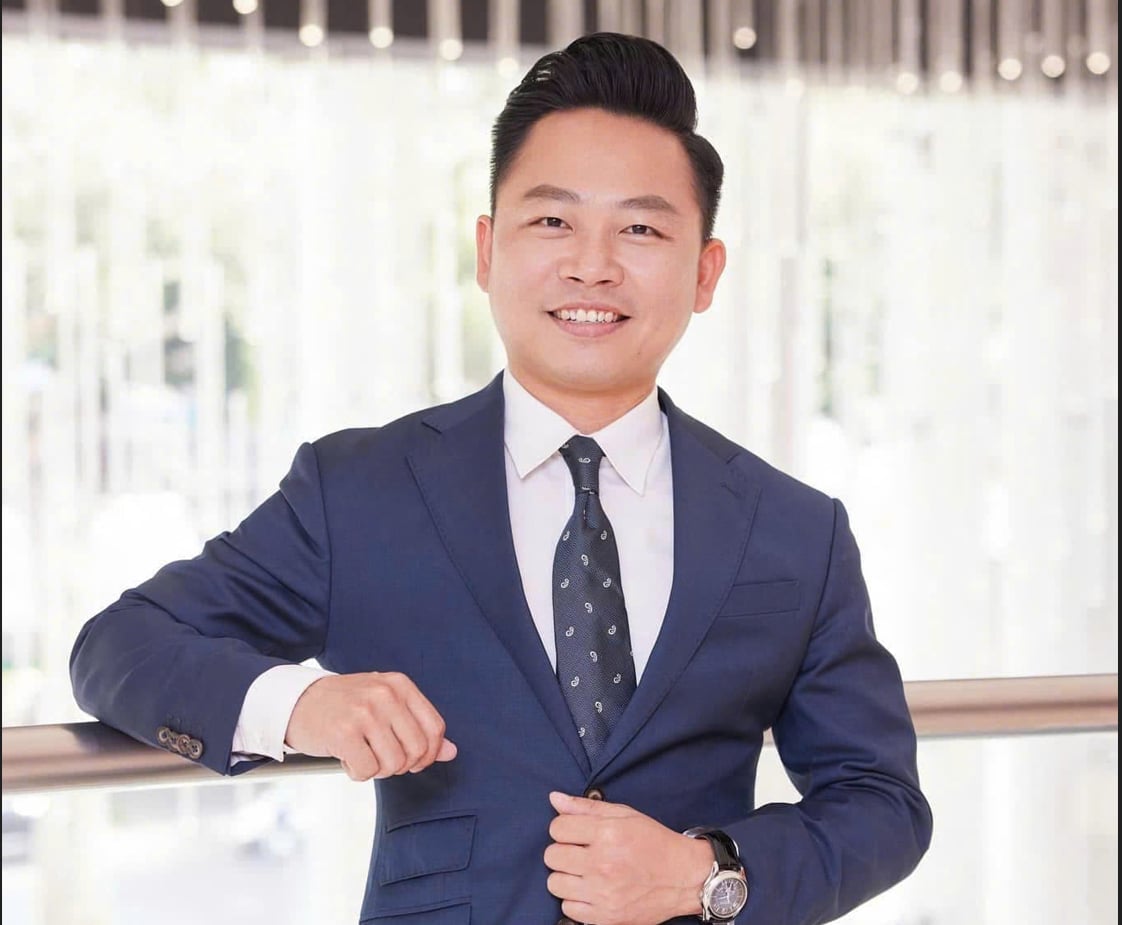 Chưa tiết lộ về trang phục của mình trong đêm diễn, Viết Danh cho biết, anh đang 'nuôi' cảm xúc mới khi hát 'Nơi đảo xa' trong một bối cảnh mới, vì thế, một số điều còn nằm trong 'bí mật'. Ảnh: NVCC. 
