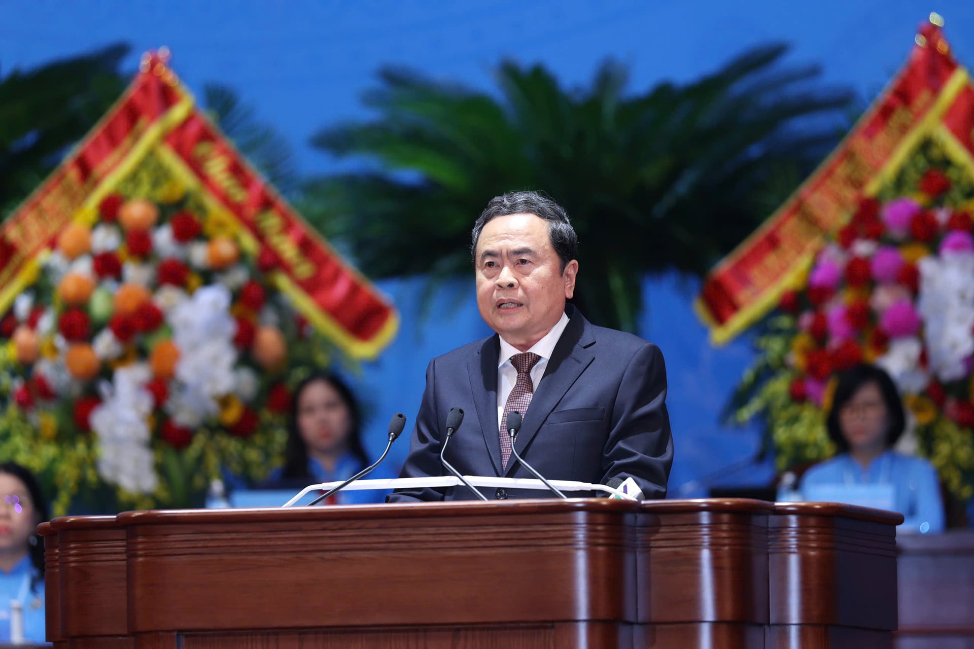 Chủ tịch Quốc hội Trần Thanh Mẫn ghi nhận và đánh giá cao những đóng góp to lớn của phụ nữ Việt Nam trong suốt chiều dài lịch sử. Ảnh: Hoàng Toàn.