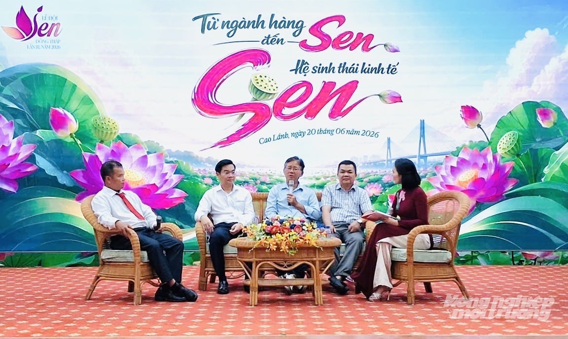 Các chuyên gia, nhà quản lý và doanh nghiệp chia sẻ giải pháp đưa Sen Đồng Tháp phát triển theo hướng đa giá trị, gắn với chuyển đổi số và kinh tế tuần hoàn. Ảnh: Lê Hoàng Vũ.