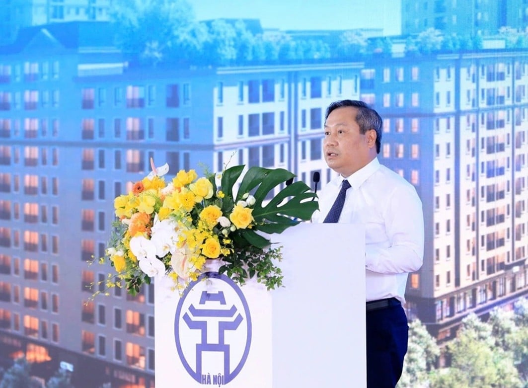 Chủ tịch UBND TP Hà Nội Vũ Đại Thắng phát biểu tại buổi lễ. Ảnh: Xuân Hải.