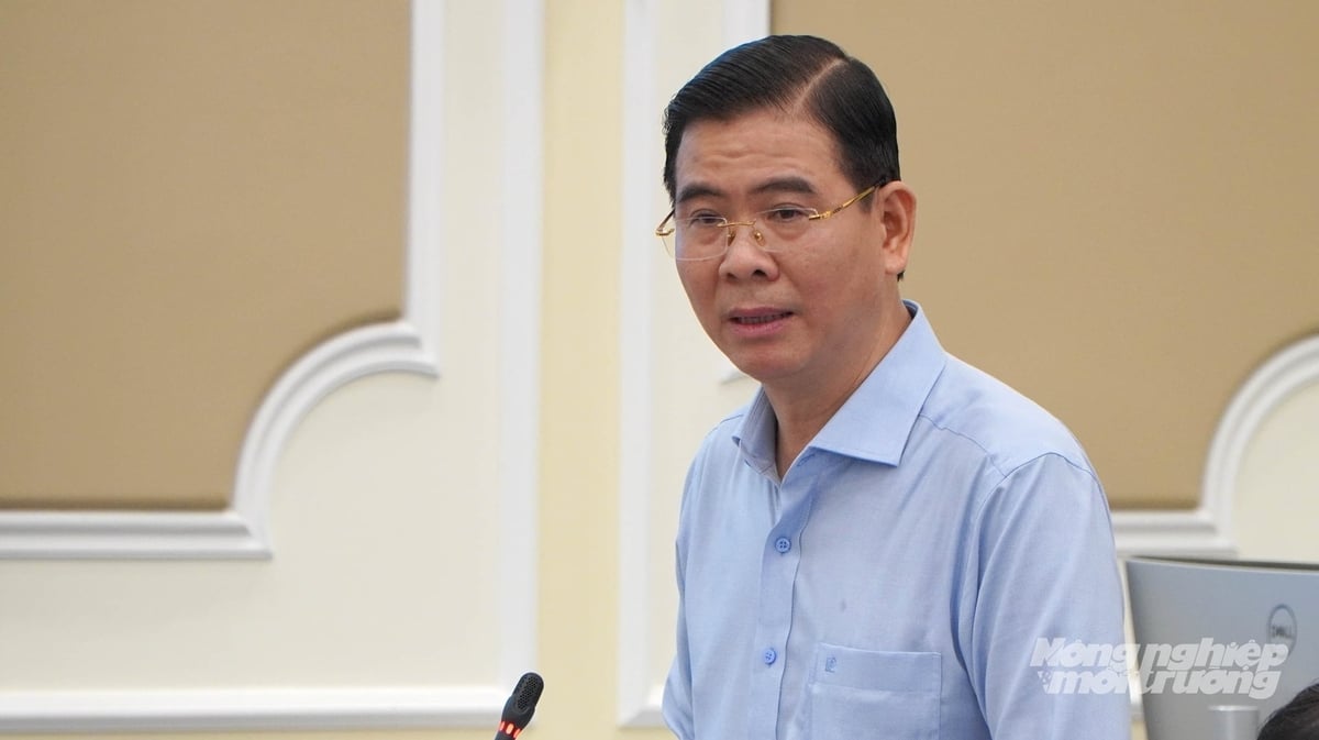 Ông Nguyễn Hồng Nguyên: 'Thành phố đang phát sinh khoảng 14.000 tấn chất thải rắn sinh hoạt mỗi ngày'. Ảnh: Lê Bình.