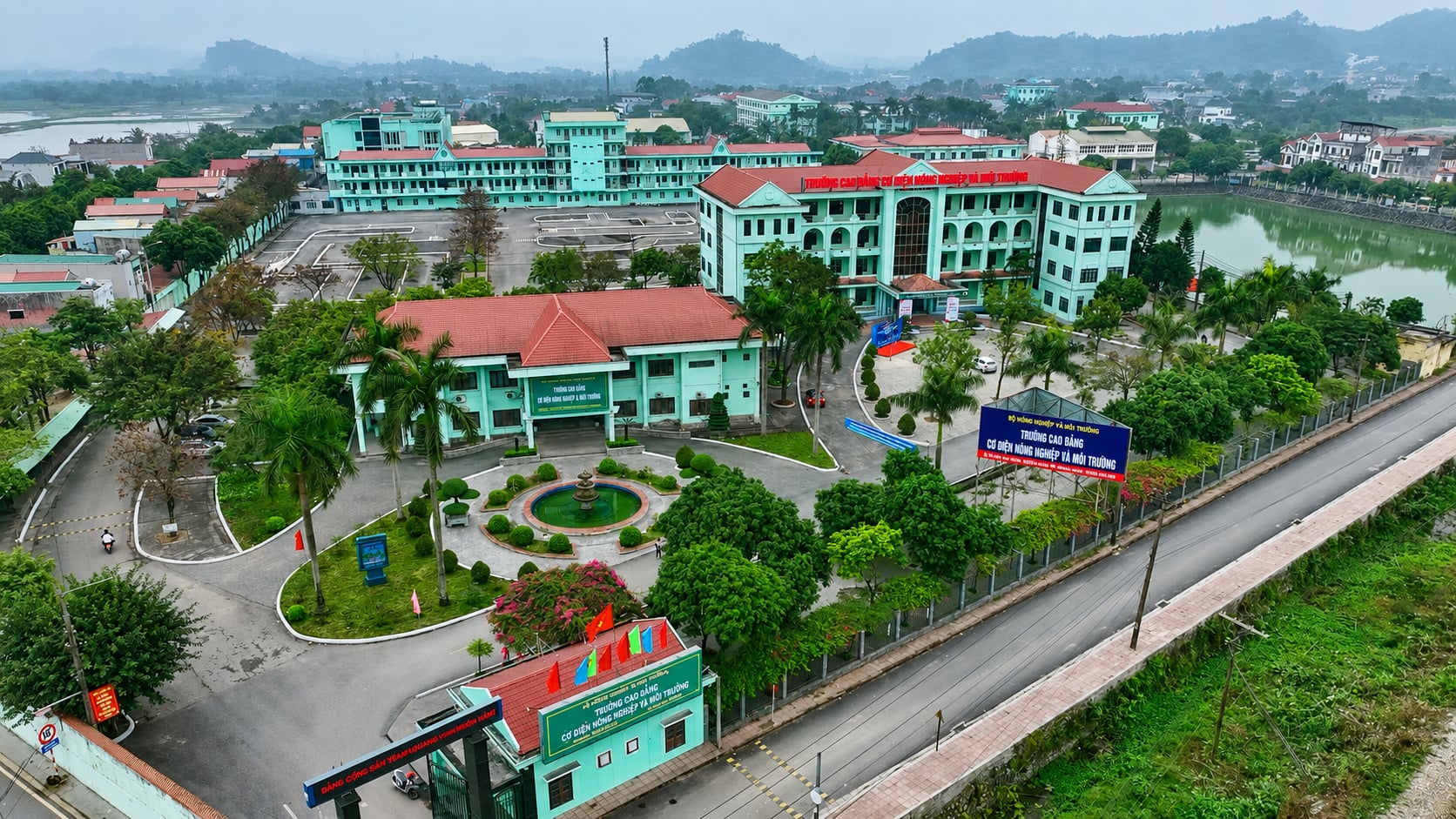 Trường Cao đẳng Cơ điện Nông nghiệp và Môi trường. Ảnh: CAEE.