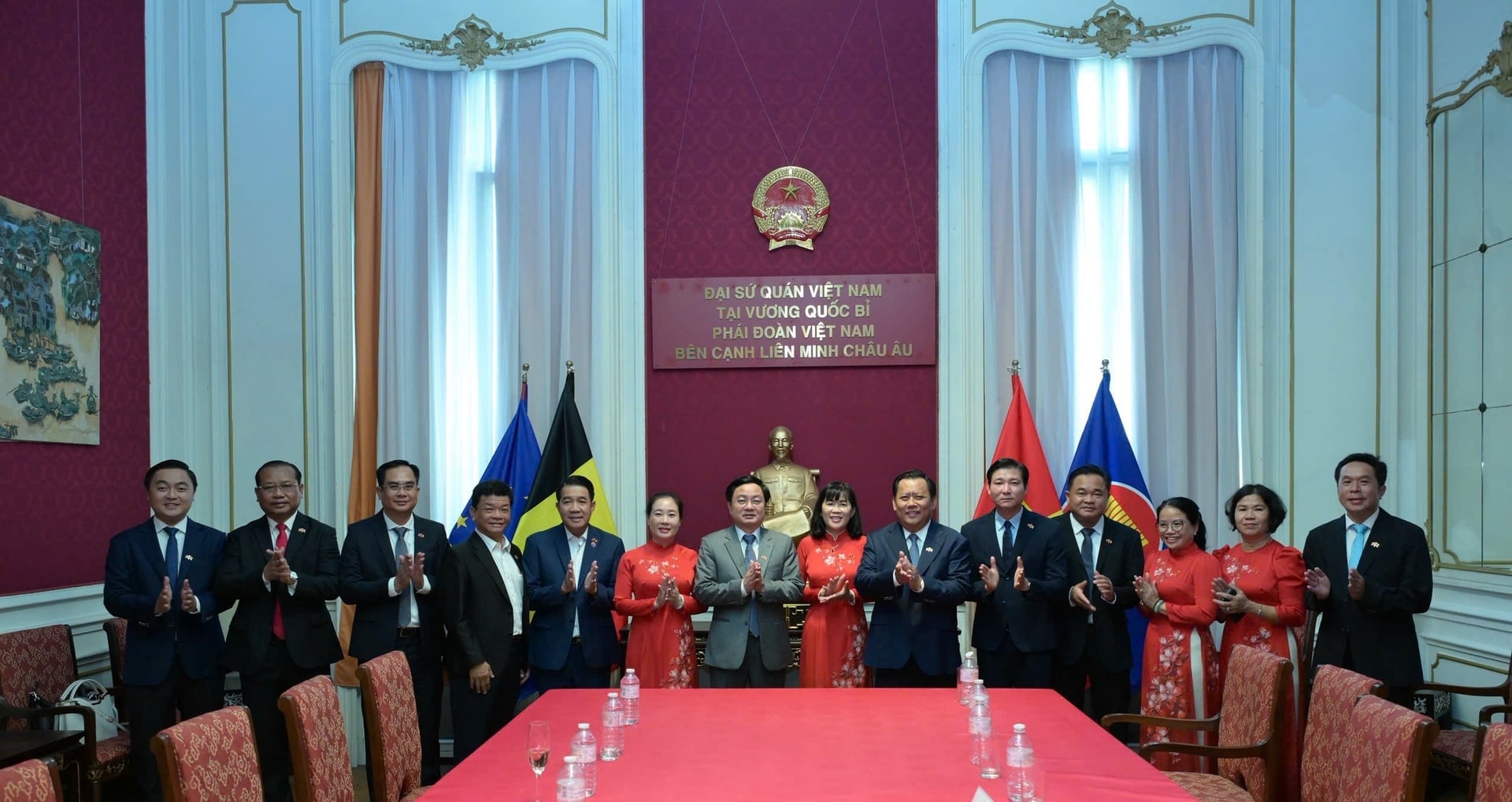 Đoàn công tác tỉnh Tây Ninh xúc tiến đầu tư tại thủ đô Brussels, Vương quốc Bỉ. Ảnh: T.N.