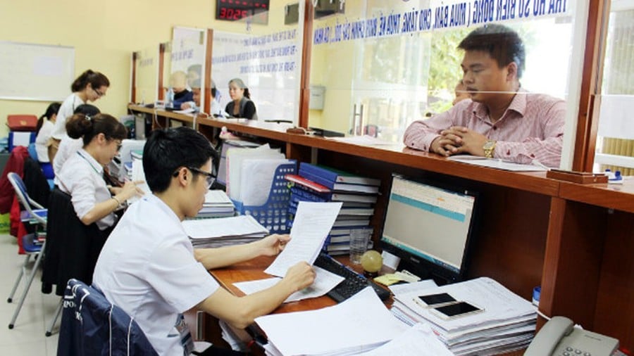 Đoàn kiểm tra sẽ kiểm tra trực tiếp hồ sơ đăng ký biện pháp bảo đảm tại Văn phòng đăng ký đất đai và một số chi nhánh. Ảnh: NNMT.