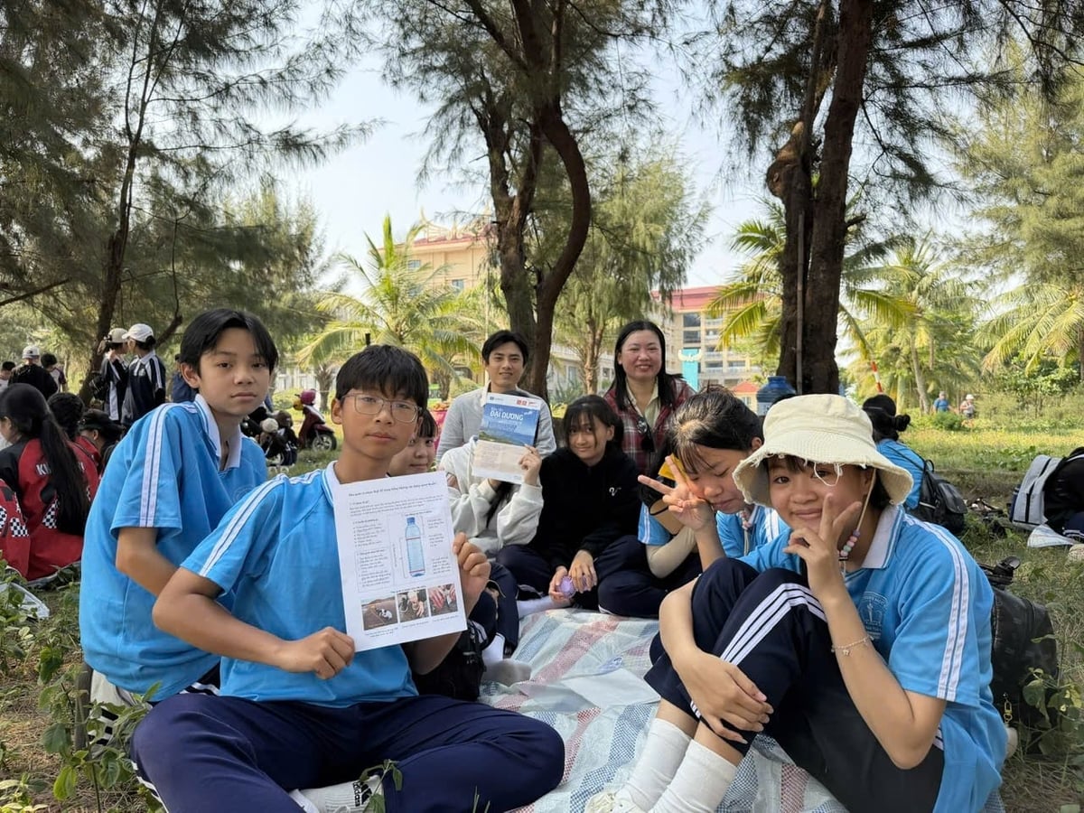 'Lớp học mở' giúp học sinh hiểu mối liên kết giữa con người và hệ sinh thái biển. Ảnh: L.A.
