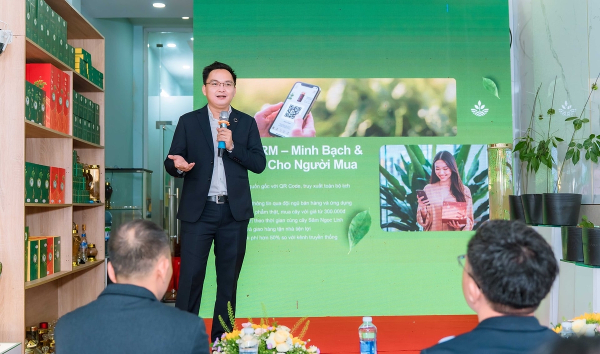 Nền tảng iWE FARM được giới thiệu nhằm hỗ trợ quản lý, truy xuất nguồn gốc và theo dõi thông tin sản phẩm sâm Ngọc Linh. Ảnh: Lê Bình.