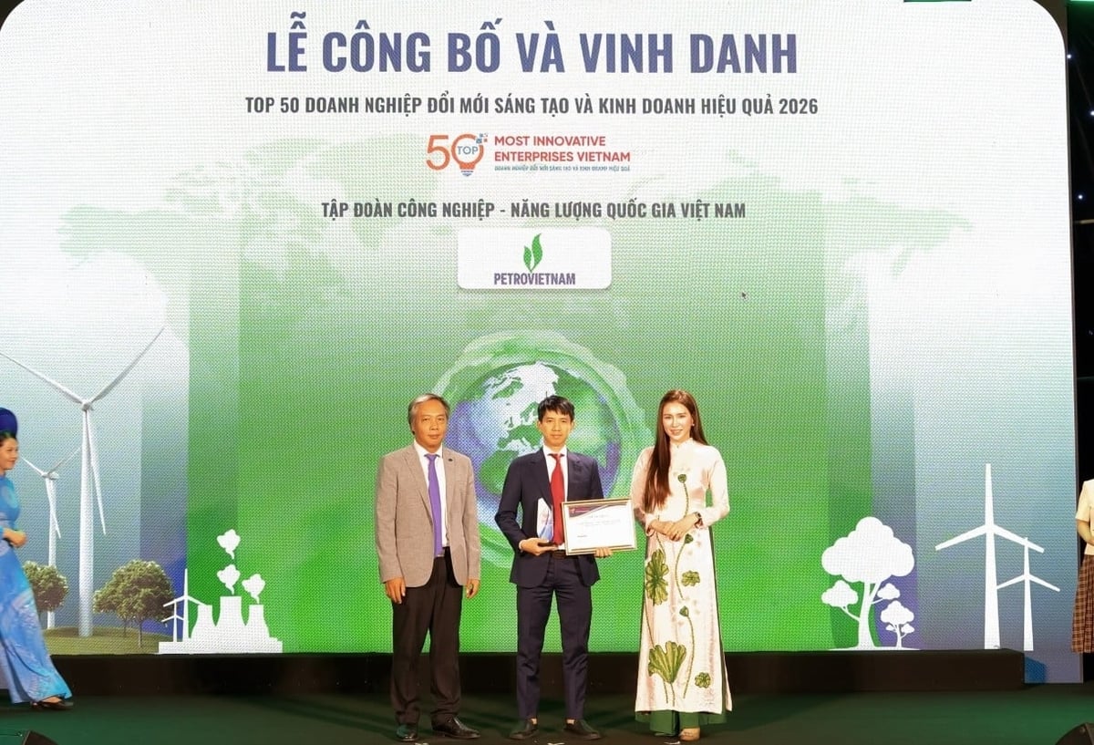 Petrovietnam được vinh danh tại hạng mục Top 50 Doanh nghiệp Đổi mới sáng tạo và Kinh doanh hiệu quả 2026 (VIE50). Ảnh: PetroTimes.