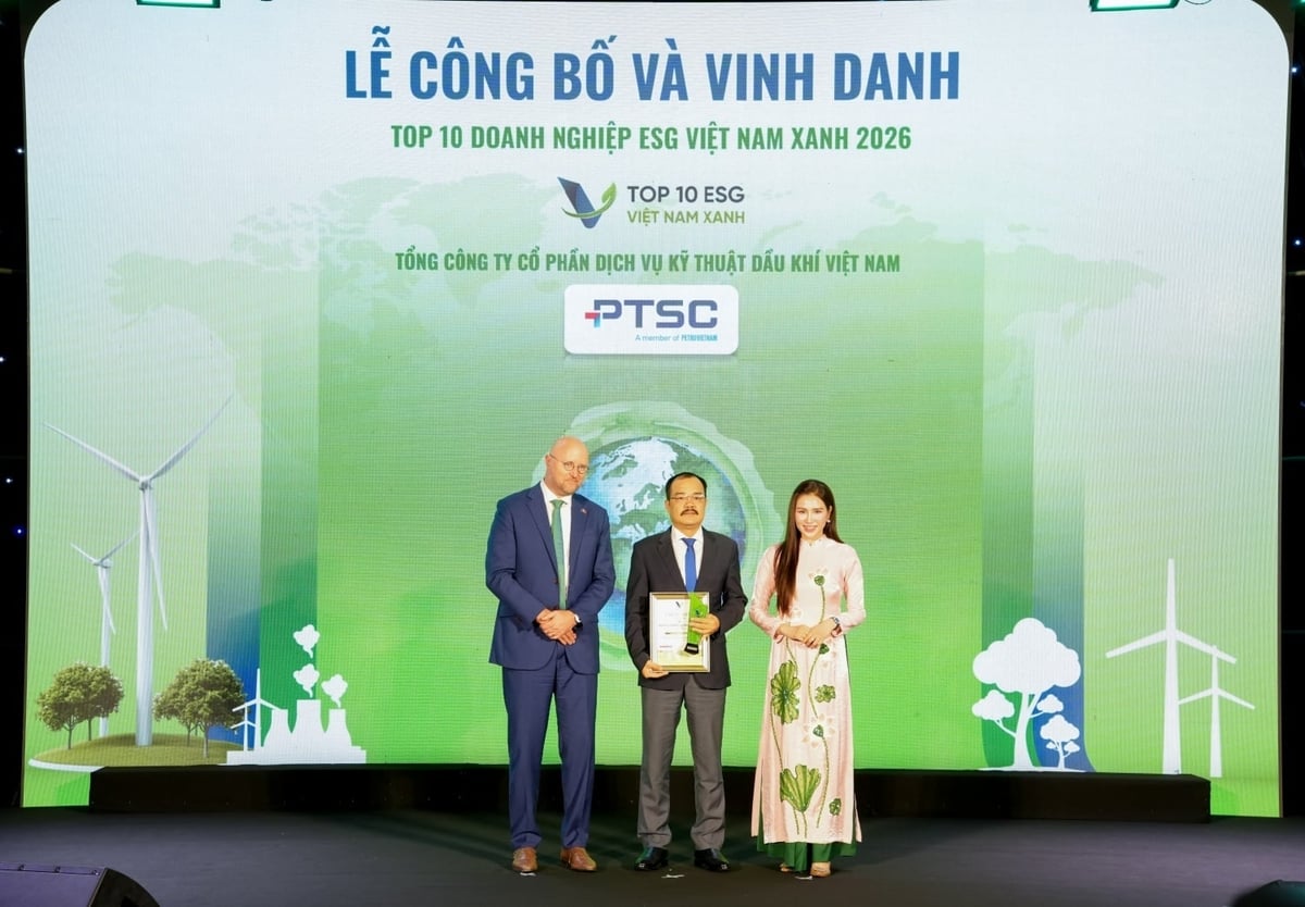 PTSC được vinh danh tại Top 10 Doanh nghiệp ESG Việt Nam Xanh 2026 (ESG10). Ảnh: PetroTimes.