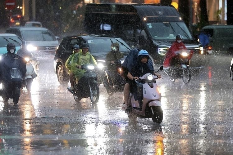 Dự b&aacute;o Bắc Bộ c&oacute; mưa r&agrave;o v&agrave; rải r&aacute;c c&oacute; d&ocirc;ng, cục bộ c&oacute; nơi mưa to, ri&ecirc;ng khu vực v&ugrave;ng n&uacute;i v&agrave; trung du c&oacute; mưa lớn diện rộng. Ảnh: Minh Ho&agrave;ng.