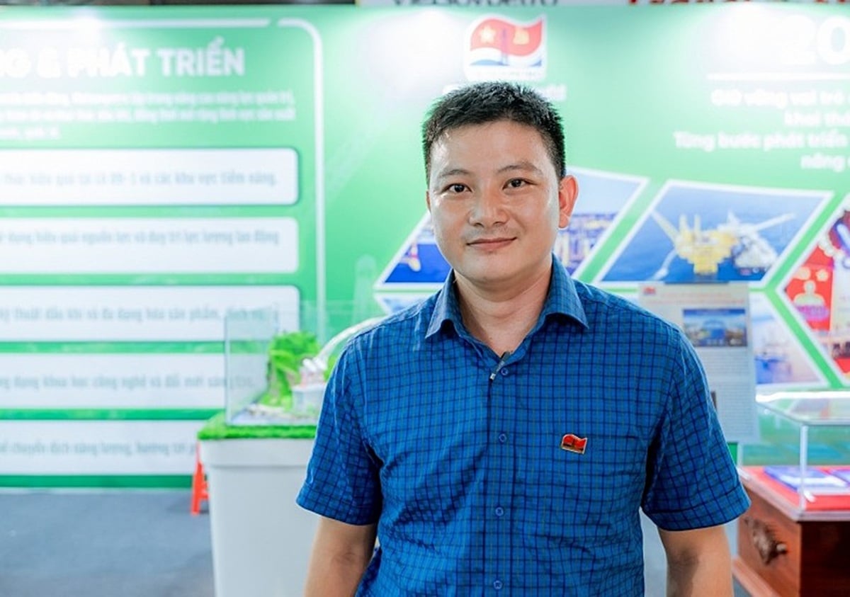 ỹ sư Hoàng Đình Quế - Xí nghiệp Khai thác Dầu khí chia sẻ niềm tự hào sâu sắc của Vietsovpetro về hành trình tạo dựng nên một kỳ tích mang tính biểu tượng của ngành công nghiệp dầu khí Việt Nam. Ảnh: Vietsovpetro.