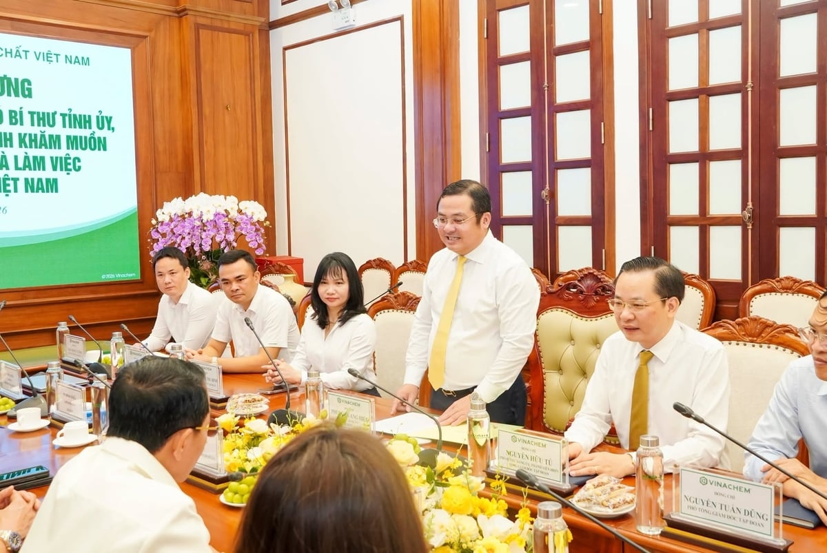Ông Phùng Quang Hiệp, Bí thư Đảng ủy, Chủ tịch HĐTV Tập đoàn Hóa chất Việt Nam khẳng định, Dự án Muối mỏ Kali Lào tại tỉnh Khăm Muồn là một trong những nhiệm vụ chính trị trọng tâm của Vinachem nên Tập đoàn sẽ tập trung mọi nguồn lực để triển khai hiệu quả trong thời gian tới. Ảnh: Vinachem. 
