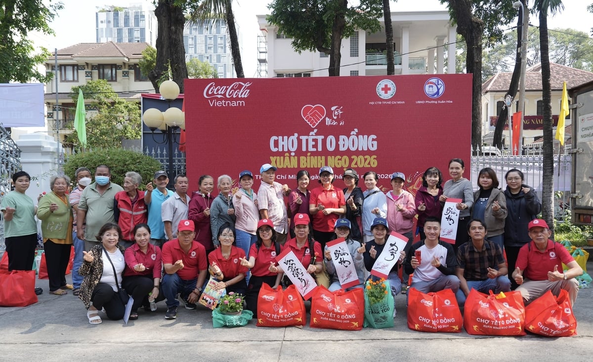 Coca-Cola đồng hành, hỗ trợ cho người dân có mùa Tết trọn vẹn. Ảnh: Coca-Cola.