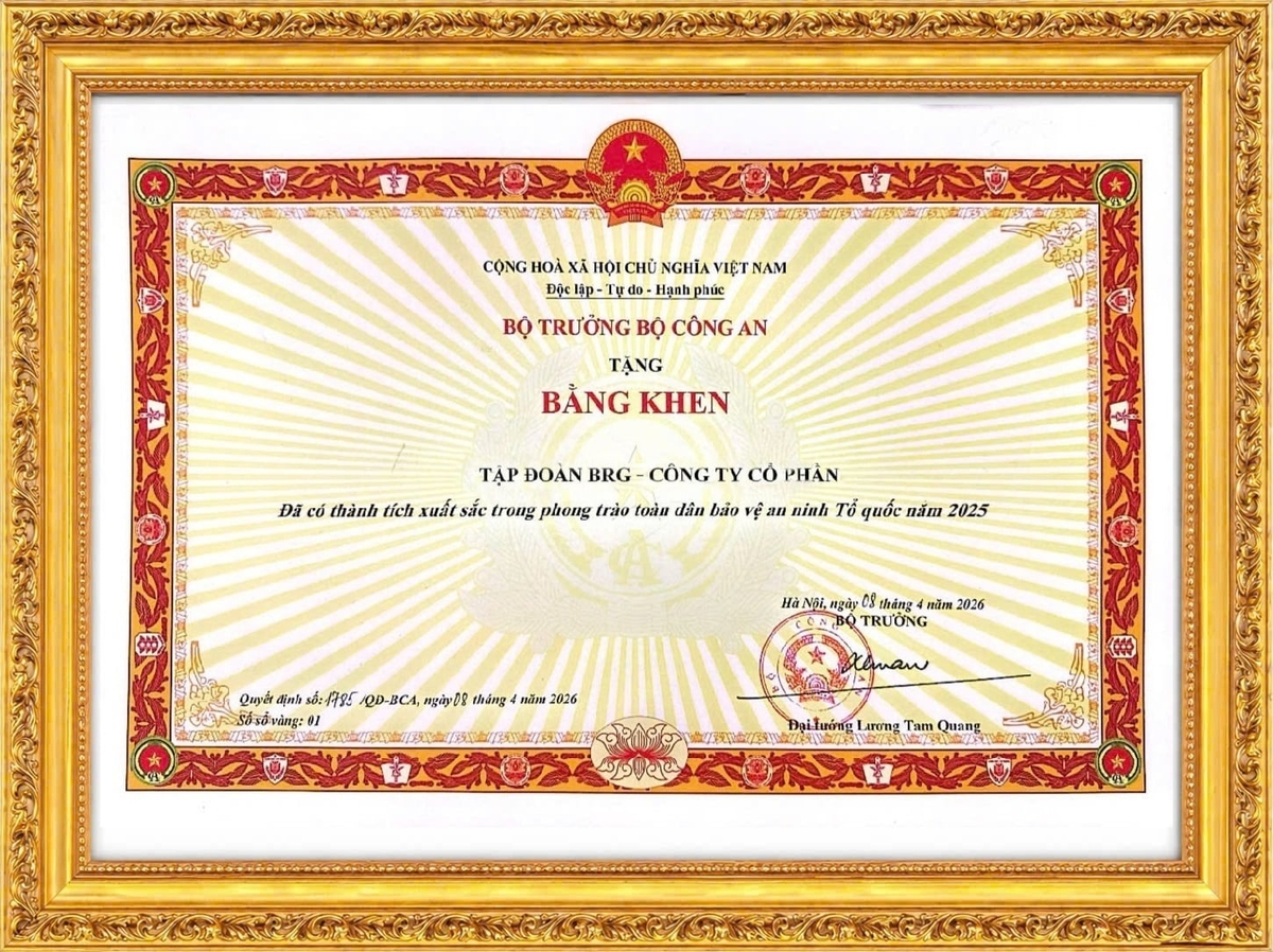 Bằng khen của Bộ Công An trao tặng Tập đoàn BRG tại Hội nghị tổng kết Phong trào Bảo vệ An ninh Tổ quốc năm 2025. Ảnh: BRG.